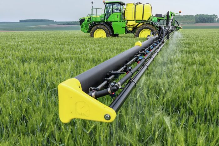 Nowy model opryskiwacza od John Deere