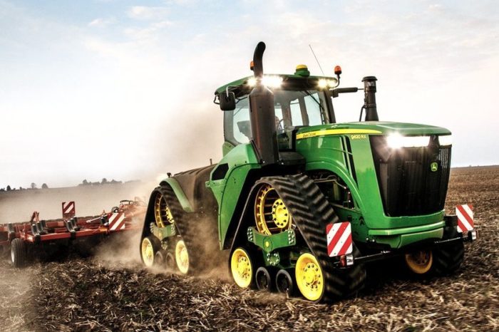John Deere z nowościami i atrakcjami na Agro Show 2016