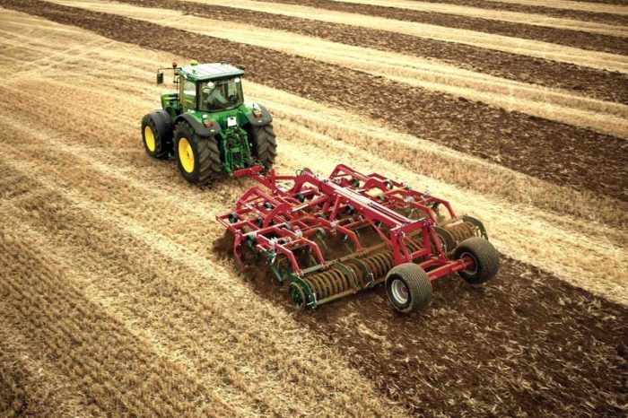 Ciągnik John Deere 6155R „Hitem wystawy” w Siedlcach