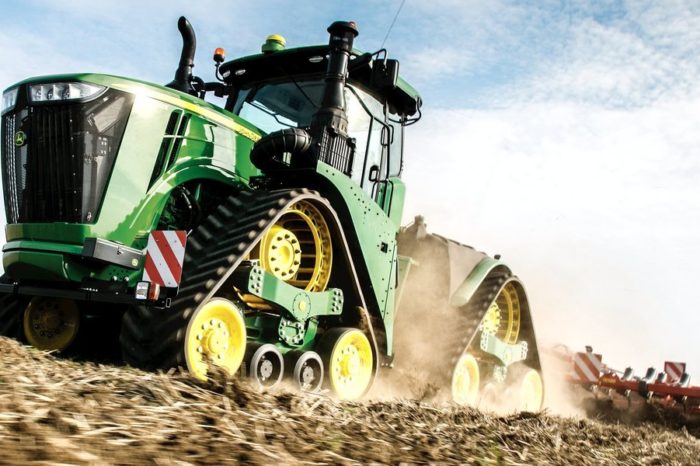 John Deere przygotowuje się do Agro Show