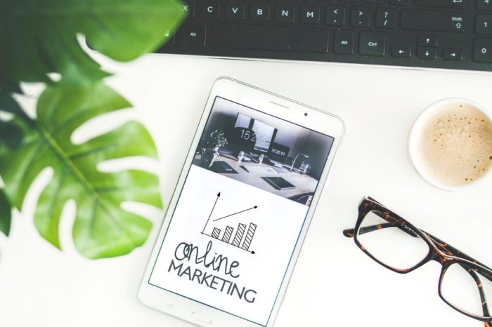 12 powodów, dla których warto stosować wiadomość tekstową w e-handlu