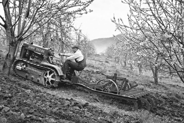 100 lat ciągników John Deere - czyli jak kowal wizjoner zbudował fundamenty światowej korporacji