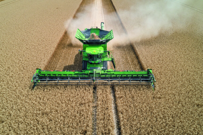 Król wydajności w pracach polowych, czyli nowy kombajn John Deere serii X9 pod lupą