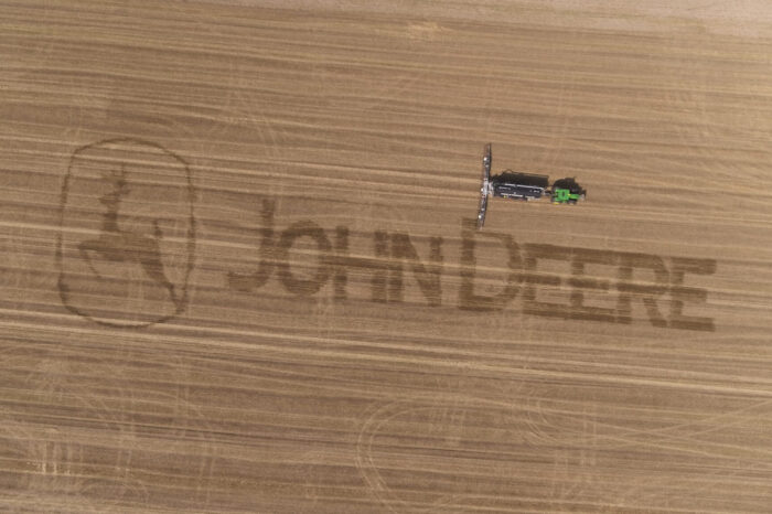 John Deere wśród stu najcenniejszych marek na świcie