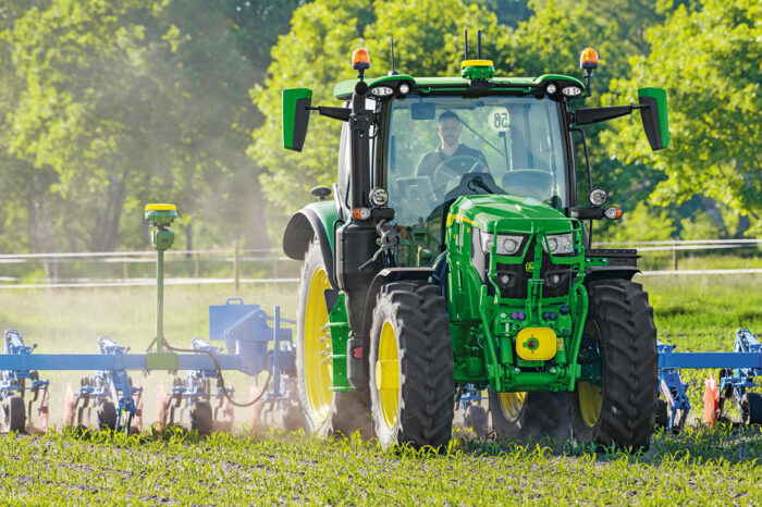 John Deere ułatwia przejście na sygnał RTK