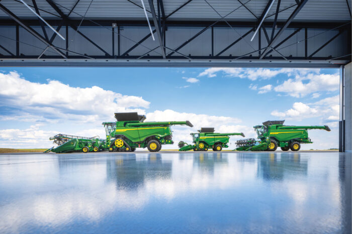 AgroShow 2024 – wydarzenie w Bednarach już wkrótce. Targi i marka John Deere Polska obchodzą 25. rocznicę