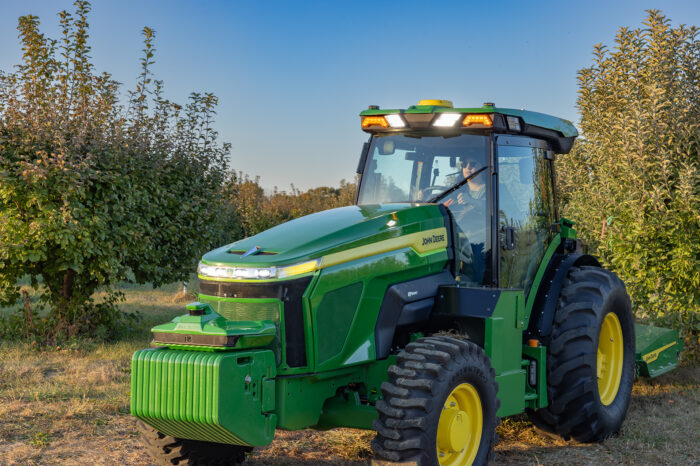 John Deere prezentuje nowe autonomiczne maszyny i technologie na targach CES 2025